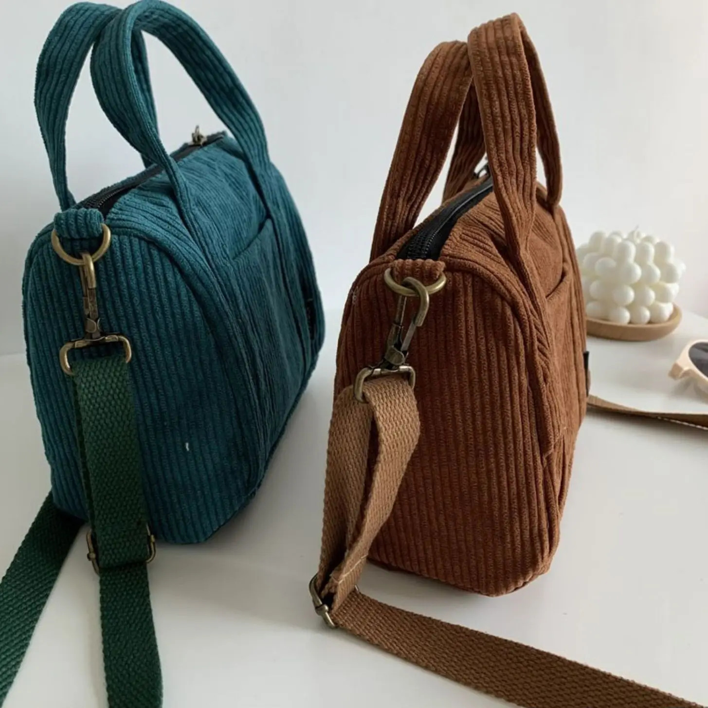 Shoulder Bag For Women Autumn And Winter Corduroy Handbags Simpler Style All Match Literary Crossbody Solid Color Sweet Envelope 241011