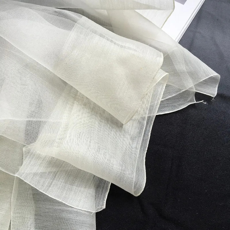 Grey white velvet scarf spring and autumn thin shawl breathable and fluffy plant dyed white light elegant and fashionable 241007