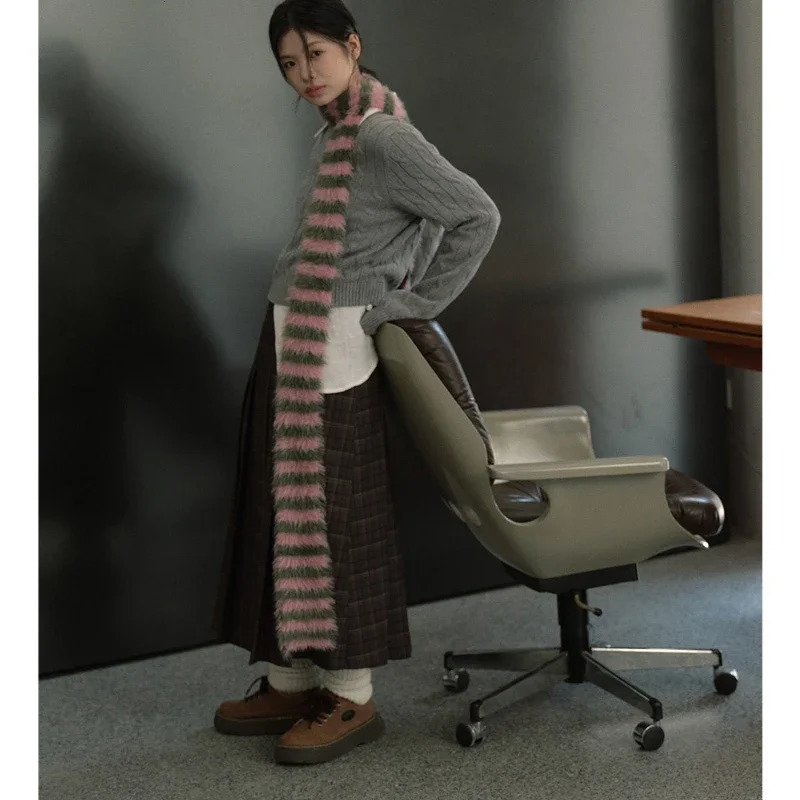 Elderly Scarf Korean Y2K Scarf Womens Mink Scarf Thick Plush Long Striped Scarf Womens Warm Scarf 241007