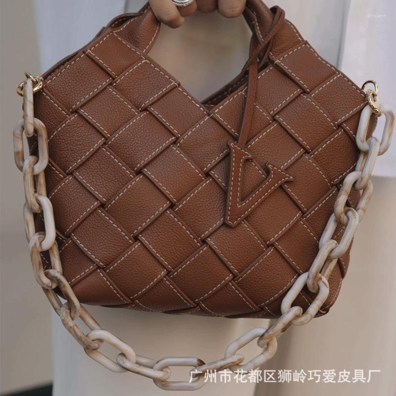 2024 Trendy Clutch Bags: Handcrafted Cowhide Woven Crossbody with Litchi Pattern