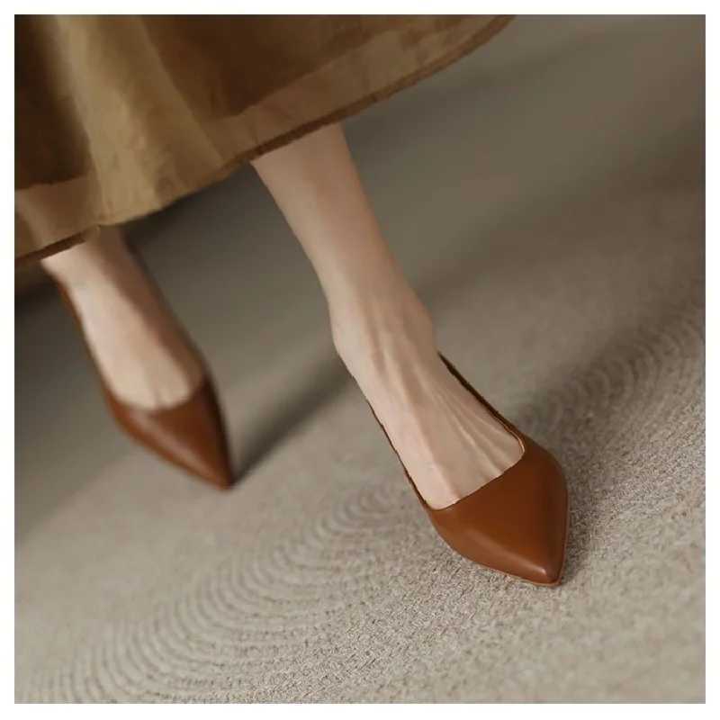 Luxury Pumps Shoes for Women Heeled Woman Medium Heel Stiletto Heels High Sandal Party Office 2019 Elegant Brown Small Heel SexyLX241014