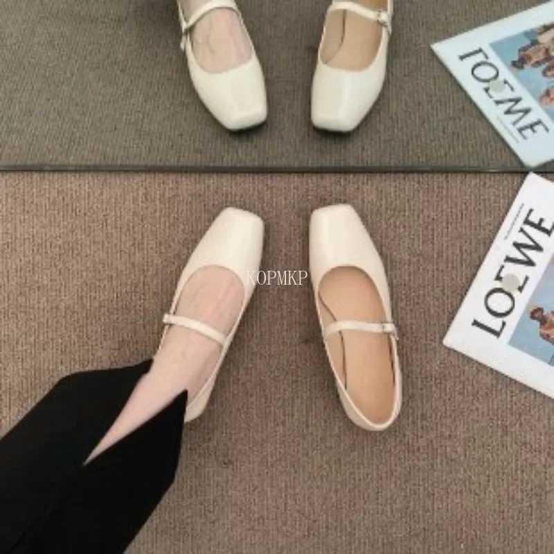 New Womens Flats Square Toe Mary Janes Shoes Leather Shoes for Female Buckle Strap Ladies Shallow Shoe Spring Zapatos De MujerLX241014