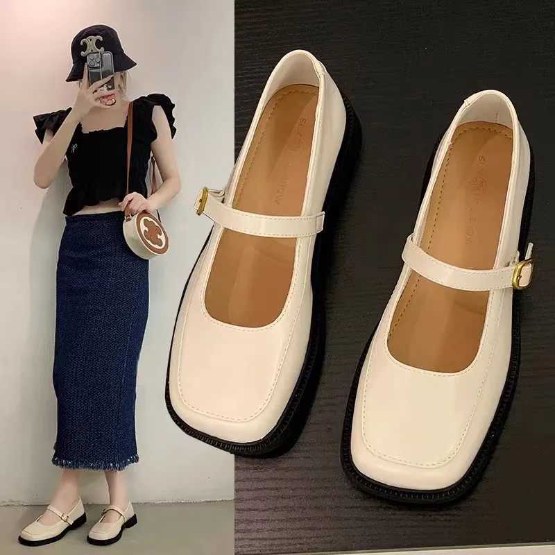2023 Women Vintage Square Toe Patent Leather Shoes Ankle Strap Low Heel Mary Jane Shoes Woman Dark Brown Shallow PumpsLX241014