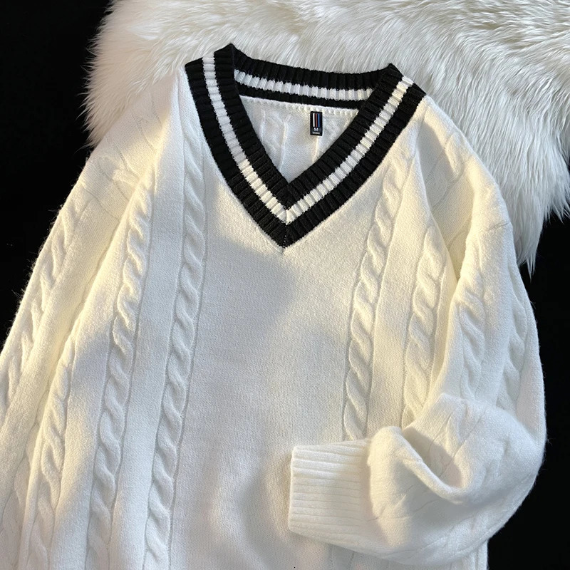 Match V-neck mens knitted sweater with satin ribbon hem fashionable splicing and floral Korean loose autumn knitted sweater 241011