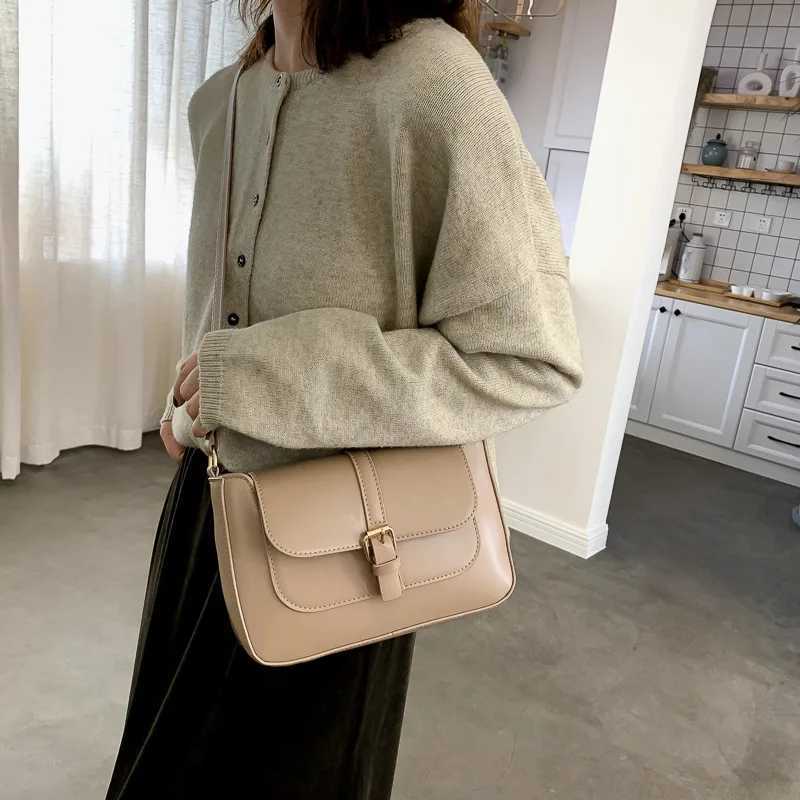 Womens Retro Shoulder Cross Bag PU Leather Womens Trend Fashion Handbag and Wallet Retro Small Womens Messenger Bag M241014