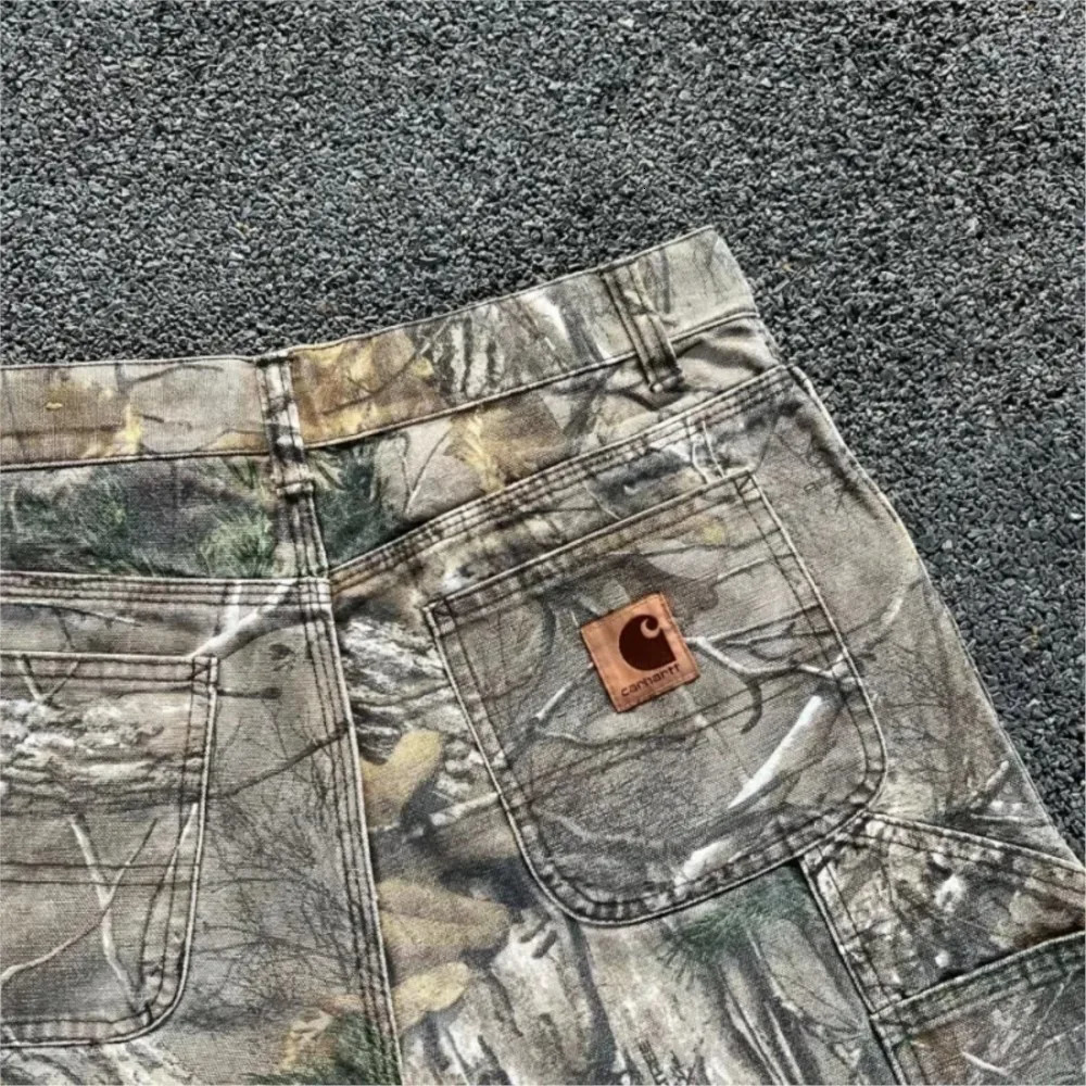 Mens split style camouflage jeans American style old washed wide leg retro loose fashionable trend street straight jeans camouflage pants Y2K 241008