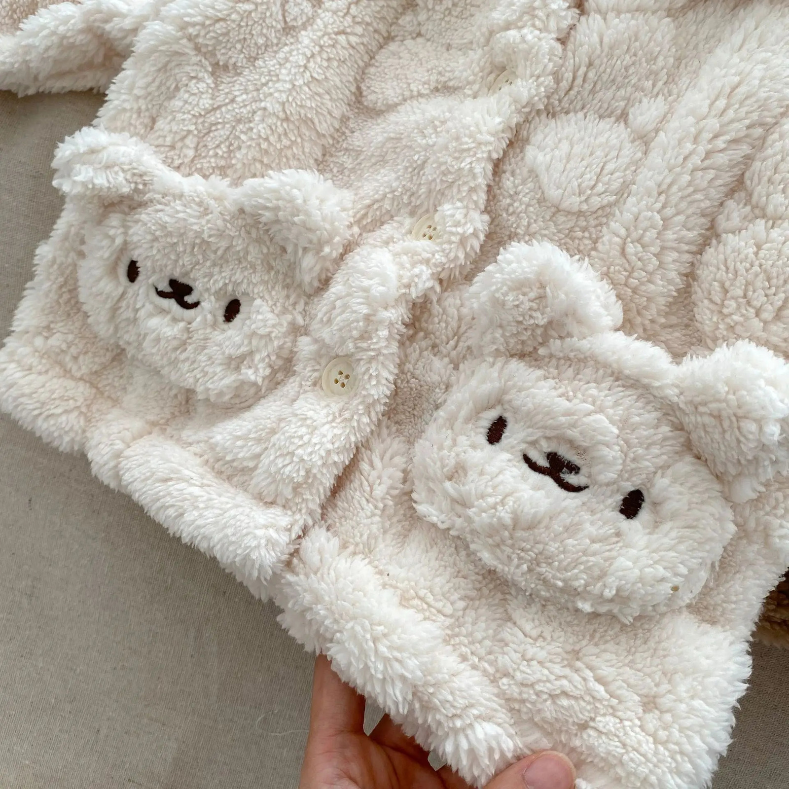 03Yrs Winter Baby Warm Clothes Set Kids Cute Cartoon Thick Plush Cardigan Pants Girls Pajamas 2pcs Suit Infant Outfits 241011