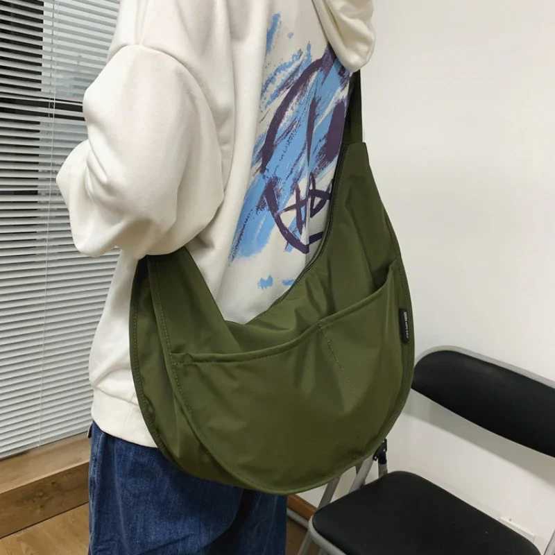 Y2k mens crossbody bag solid color large capacity homeless mid size Harajuku Japanese style nylon waterproof travel shoulder bag M241014