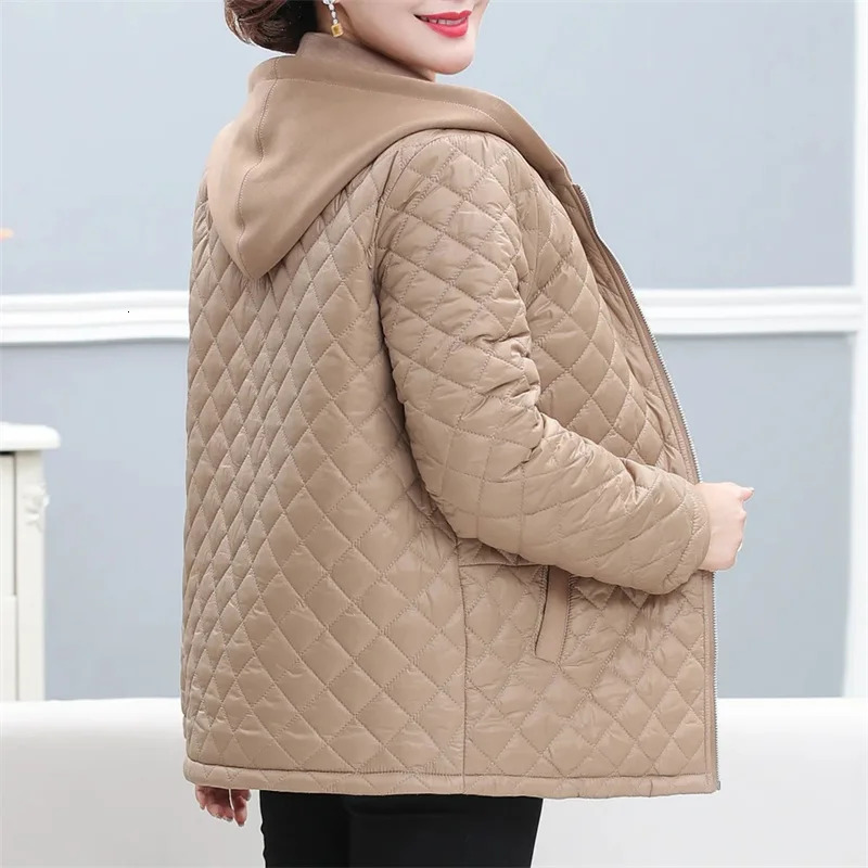 Autumn Winter Middle-age Women Quilted Cotton-padded Coats Female Zipper-up Hooded Jacket Thicken Warm Parkas Tops Overcoat 241010