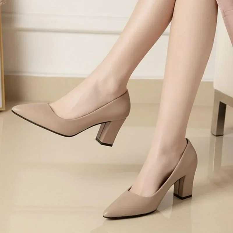 New High Heel Shoes Pointed Shallow Patent Leather High Heels Fashion Elegant Shoes Women Thin Heel Platform Work Shoes PumpsLX241014