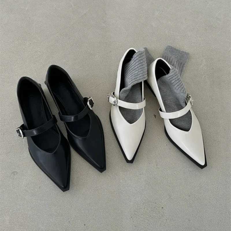 Women Spring Leather Pumps Fashion Pointed Toe Mary Janes Shoes Solid Color Womens Lace Up Low Heels Shoes Zapatos MujerLX241014