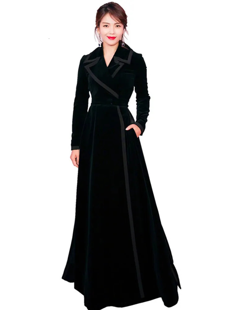 Winter Runway Women Vintage Notched Collar Wrap Black Velvet Maxi Overcoat Thick Warm Pocket Long Trench Coat Outwear 241010