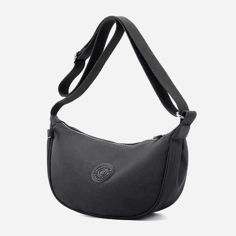 Casual nylon homeless cross bag suitable for womens half moon shoulder bag large capacity handbag womens daily travel shopping bag M241014