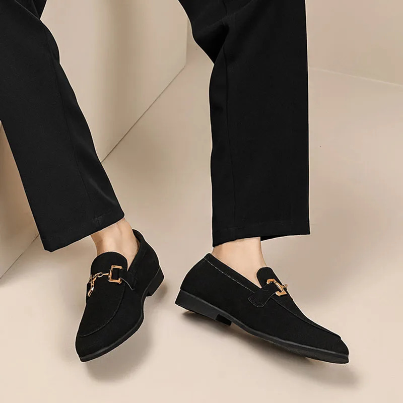Britain Fashion Retro Men Pointed Black Slip On Flats Suede Leather Shoes Casual Loafers Formal Dress Footwear Zapatos Hombre 241014