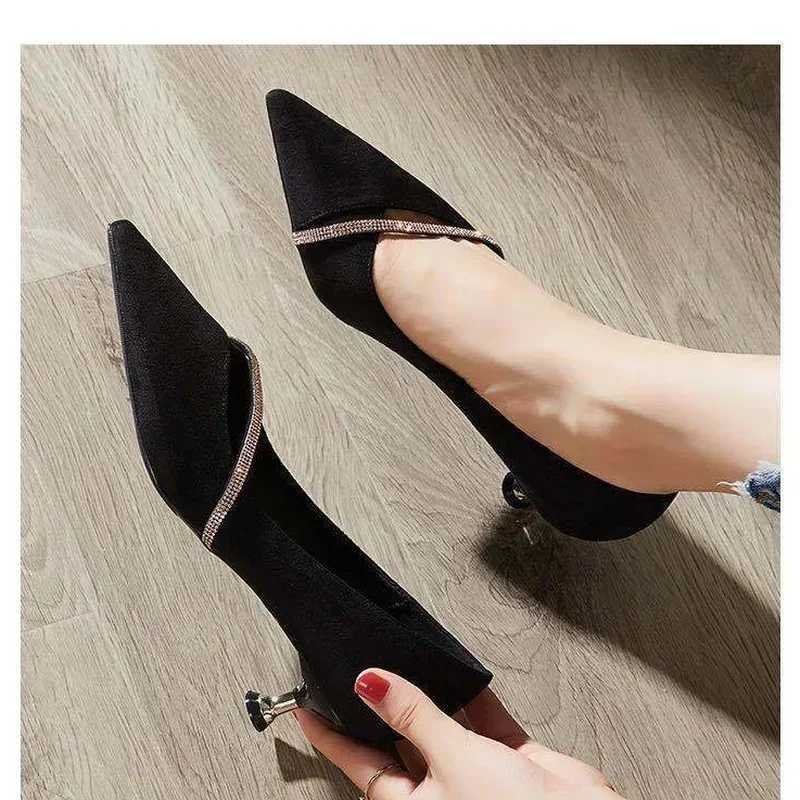 One Word Oblique Strap New Low-heeled Shoes Womens All-match Small Fresh Rhinestone Pointed Shoes Zapatos De Mujer PumpsLX241014