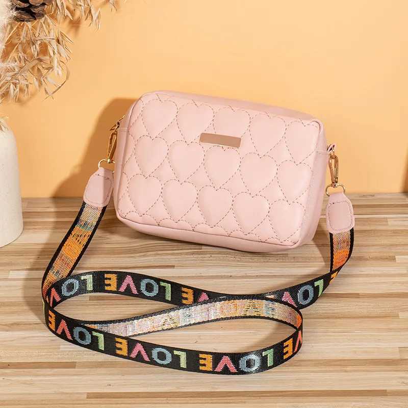 Womens messenger bag with heart-shaped checkered embroidered camera bag M241014