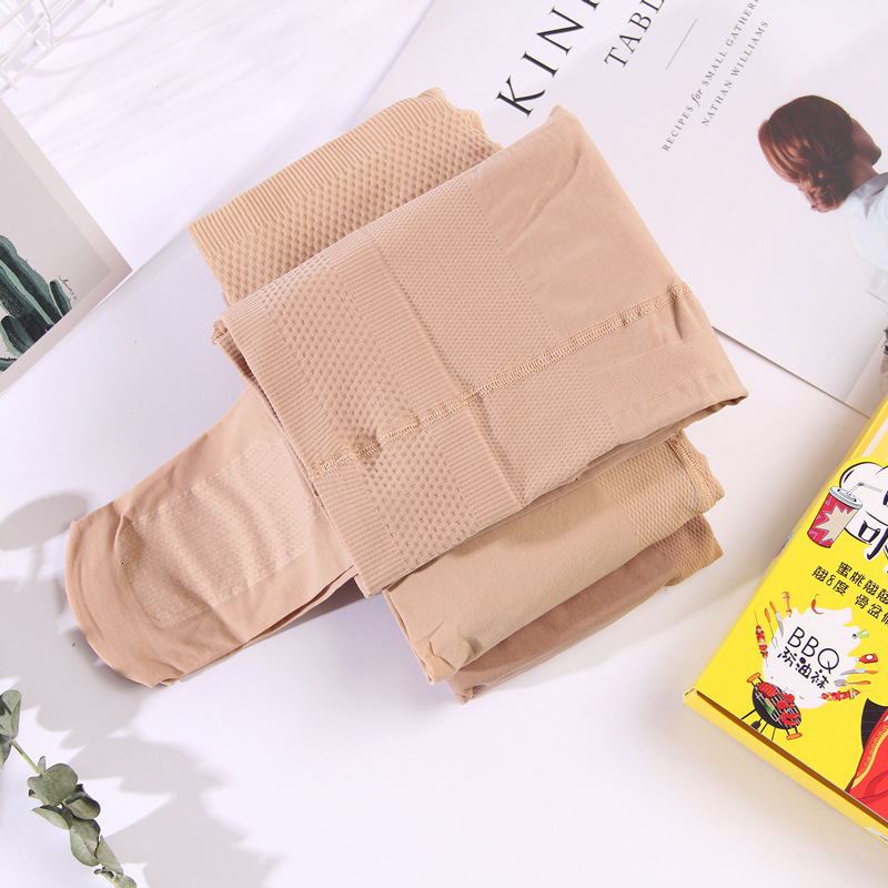 2025 New Designer Autumn Winter D Peach Hip Anti fouling Cola Tight Pants Bare Leg Leather trend Medium Thick Women s Silk Socks Pantyhose