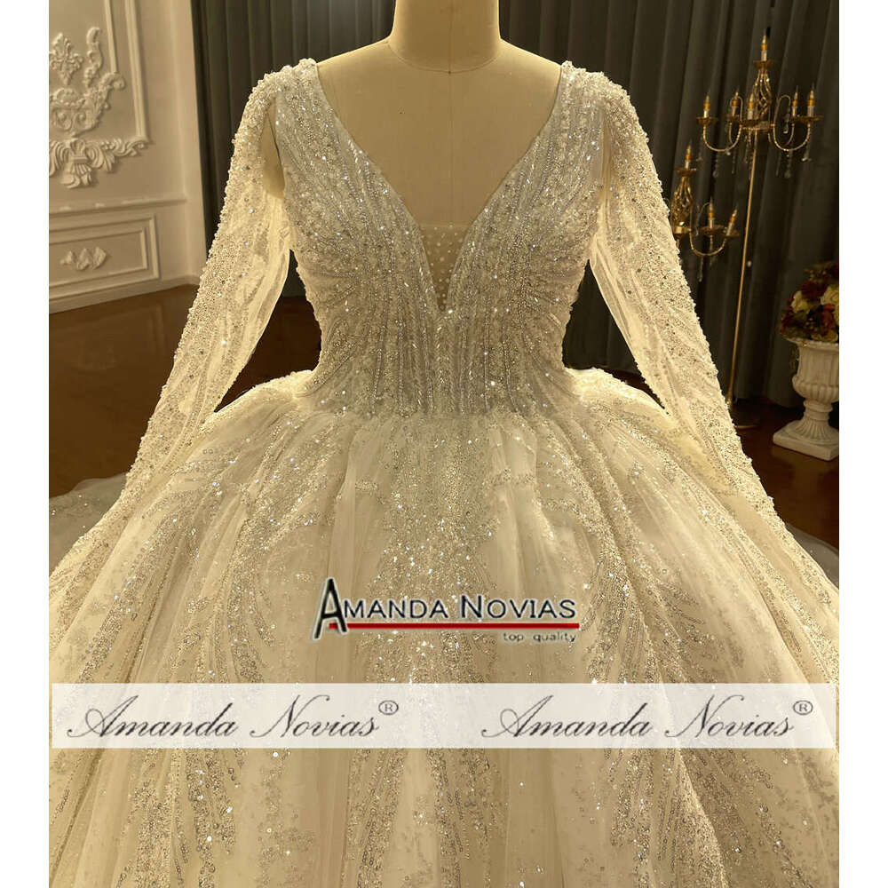 Silhouette Long Sleeves V-necke Wedding Dress