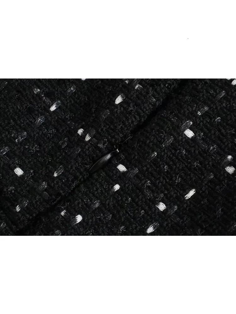 Zevity Women Sexy Waist Hollow Out Pearl Appliques Tweed Woolen Slim Mini Dress Female Chic Back Zipper Sling Vestidos DS2148 241011