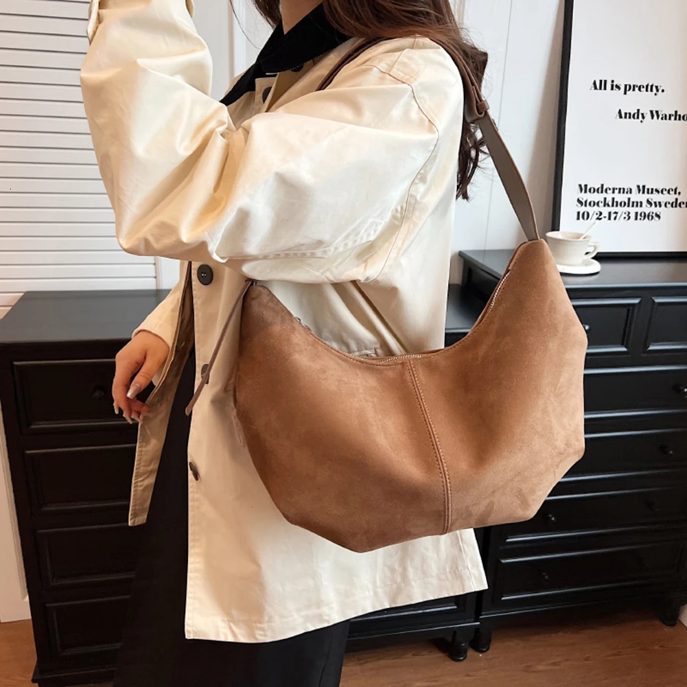 Simplicity Suede Zipper Ladies Shoulder Bags Trend 2024 Fashion Crossbody for Women Bolsas Femininas 241011