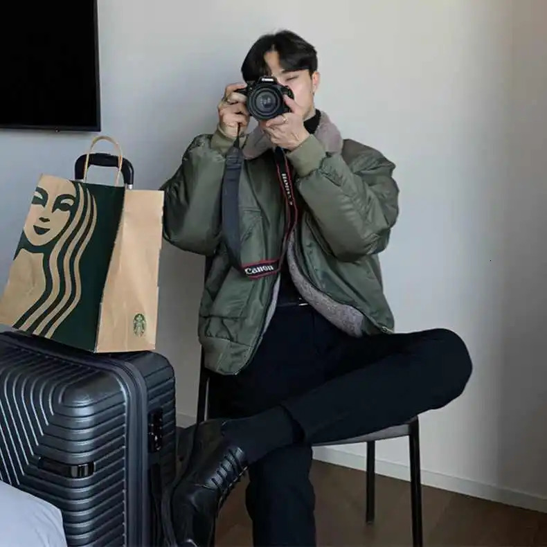 Winter thickened lapel cotton coat for men Korean style trendy Hong Kong style velvet cotton coat pilot jacket loose cotton 241011