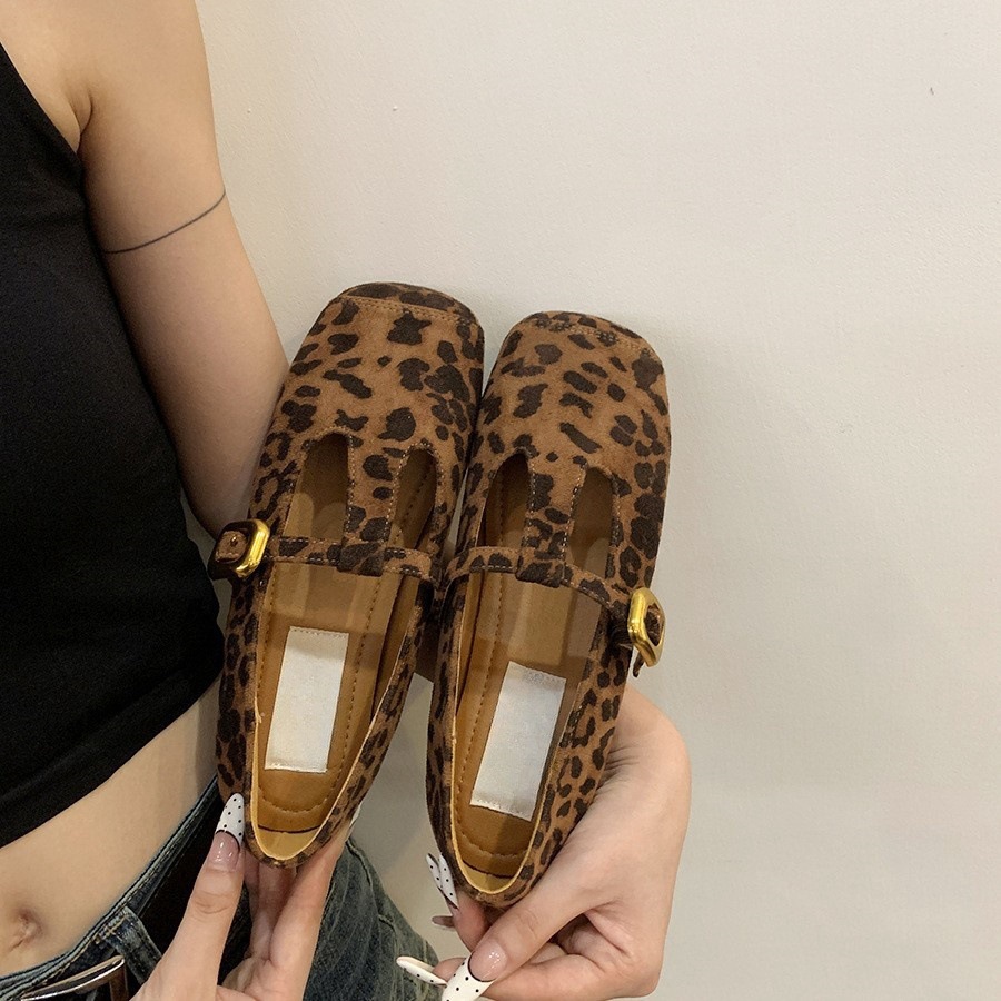 2025 S Fashion Designer Free Shipping New Mens Dress Shoes Ballet Flats Designer Shoe Women Round Head Low Heel Half Drag Womens Red Blue Brown Loafer