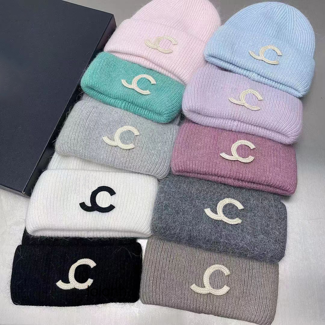 Designer beanie luxury beanie hat temperament versatile beanie knitted hat warm Scarves letter pure colour design hat gift hat dust bag channelism ccism XYN9