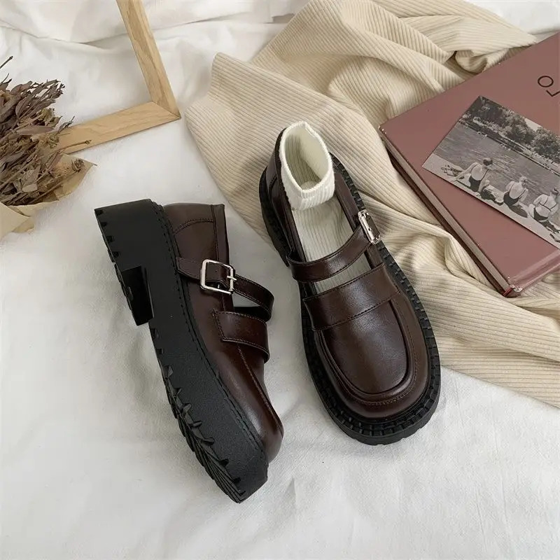 Summer Gothic Cute Woman Middle Heel Thick Bottom Japanese Lolita Black Small Leather Versatile Retro One New Button Strap Mary Jane Single Shoes