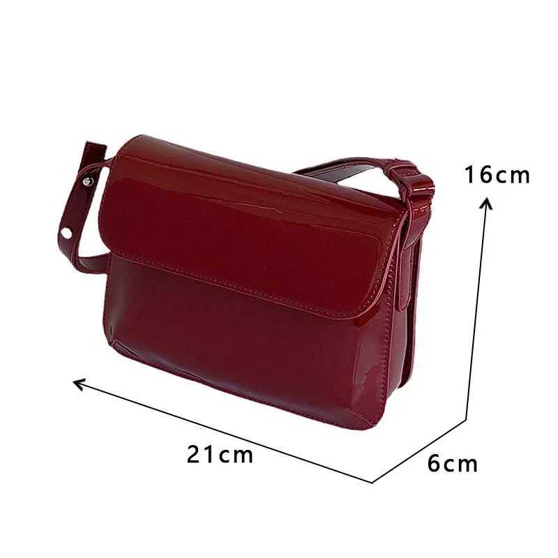 Luxury flip side bag retro patent leather shoulder bag womens solid color bottom bag red side bag womens handbag M241014