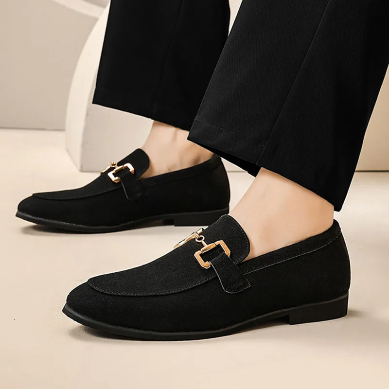 Britain Fashion Retro Men Pointed Black Slip On Flats Suede Leather Shoes Casual Loafers Formal Dress Footwear Zapatos Hombre 241014