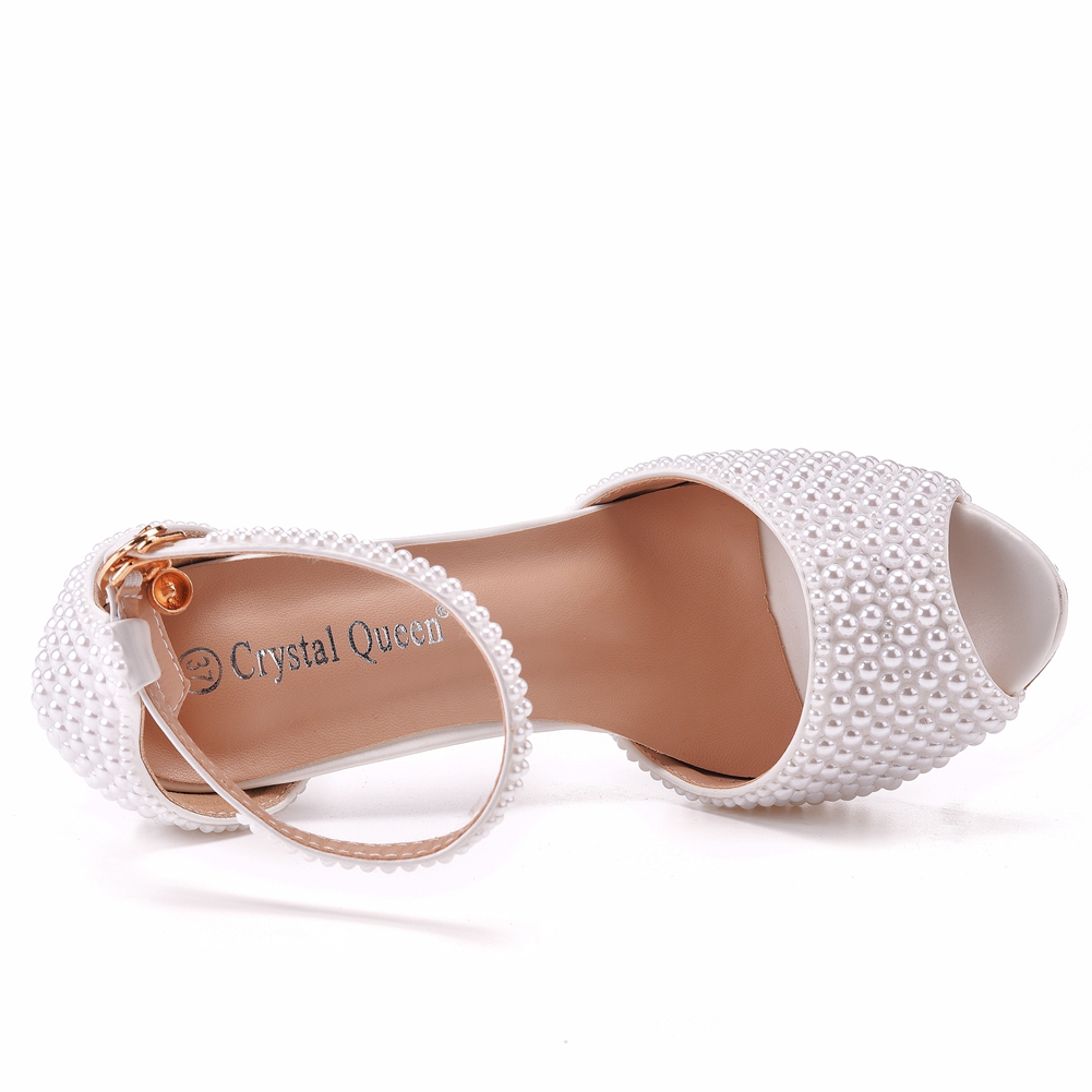 Crystal Queen Women Summer Sandals Sexy Bride Wedding Party White Shoes Peep Toe Thick High Heels Beige Pearl Platform Stilettos