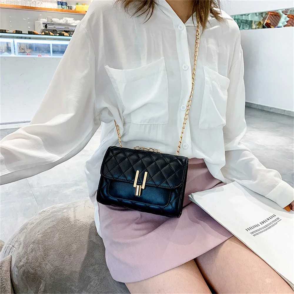 Fashion Summer Womens Shoulder Bag Korean Edition Pu Leather Texture Chain Diamond Handbag Messenger Bag Cross Body Phone Bag M241014