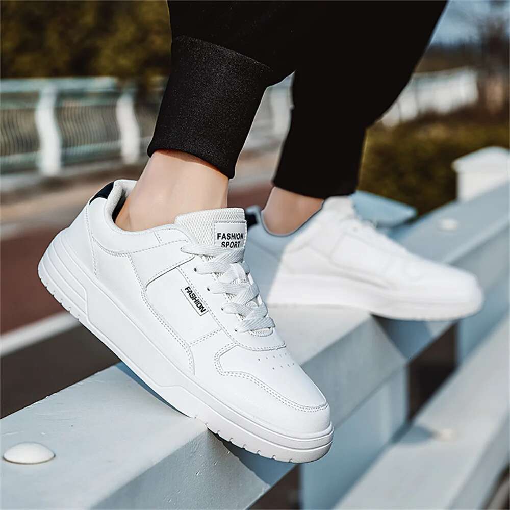 Number 43 Natural Leather Brand Sneakers Men Vulcanize Casual Sports Shoes Trainers Mens New Season Skor Out