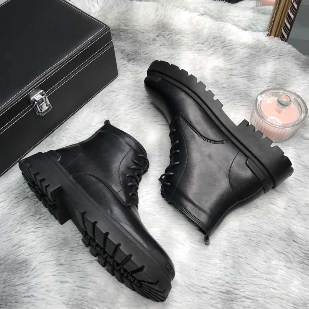 Martin Boots Mens British Style Workwear Ankle Boots High 6-hole Thick Sole Combat Training Boots Mens Autumn And Winter Boots Men Fashion Boots 24092