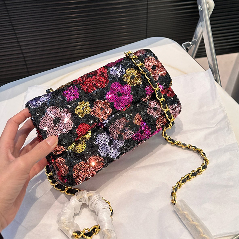 Cf Color Sequin Floral Pattern Chain Bag Designer Womens Shoulder Bag Leather Clamshell Metal Hardware Metal Buckle Luxury Tote Matelasse Chain Crossbody Bags 20cm
