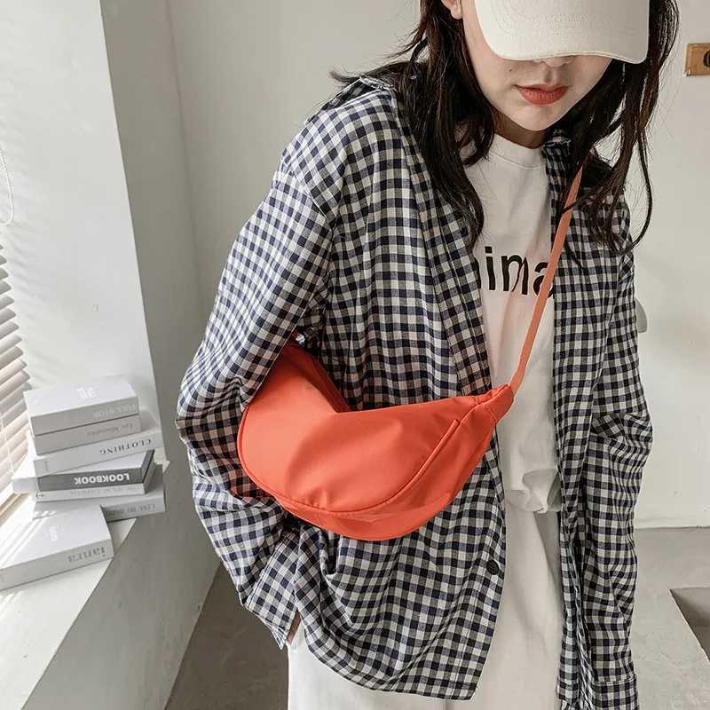 Leisure Half Month Bag Stray Cross Body Bag Female Designer Shoulder Bag Female Fanny Bag Handbag Travel Shopping Bag M241014