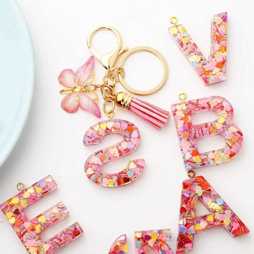 A-Z Dreamy Glitter Letter Keychain Womens Tassel Butterfly Pendant Initial Keychain Wallet Hanging Bag Charm Car Keychain Y241014
