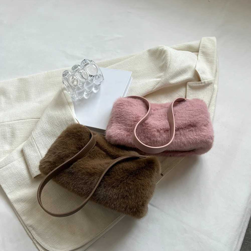 Ladies Plush Shoulder Bag Fluffy Underarm Solid Color Small Square Handbag for Work Travel 241014