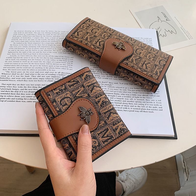 2024 New Designer Wallet Small Women's Printed High Beauty Fashion Multi Card Folding Wallet