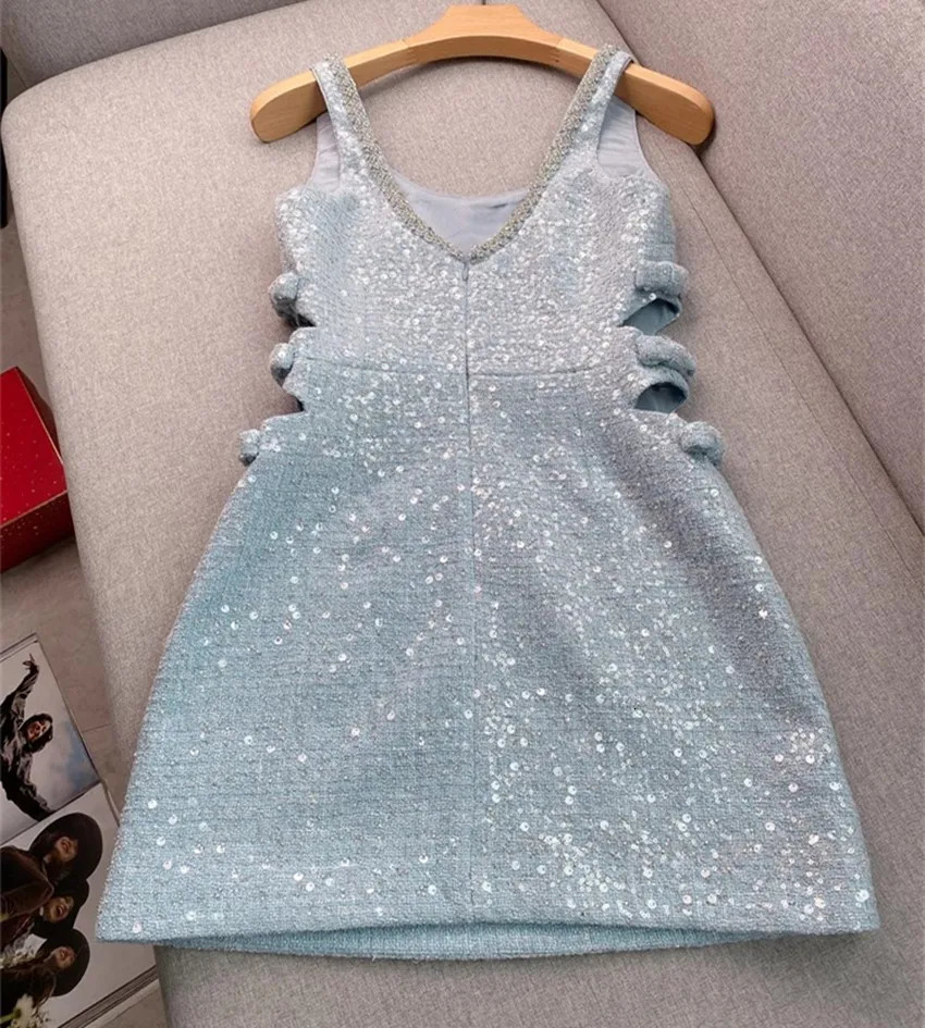 2024 Runway Sweet Spring Diamonds U Neck Blue Tweed Mini Dress Women Sleeveless Tank Bow Waist Hollow Out Sequin Dresses 241011