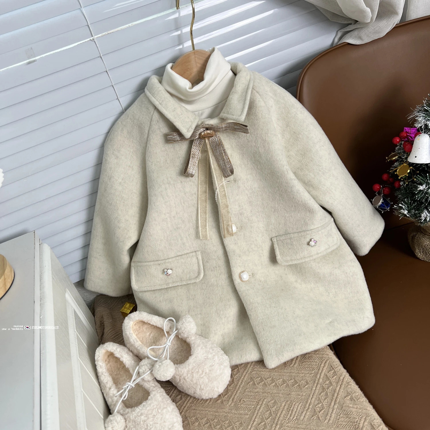 Outerwear Girls Woolen Fabric Overcoat Winter Bow Knot Thickening Coat Baby Fashion Single Row Buckle Open Stitch 241014