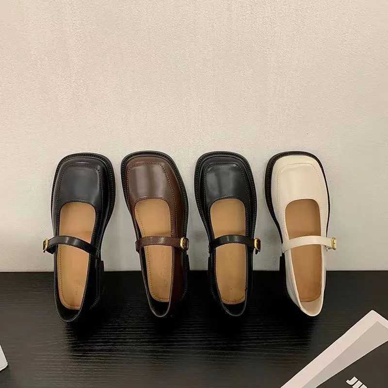 2023 Women Vintage Square Toe Patent Leather Shoes Ankle Strap Low Heel Mary Jane Shoes Woman Dark Brown Shallow PumpsLX241014