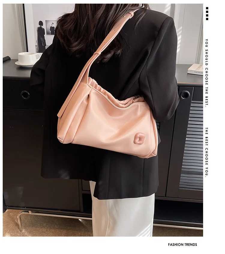Green Simple Trend Womens Cross Body Bag Summer Commuter Fully Matching Trapezoidal Handbag Casual Buckle Bag 5-Color M241014