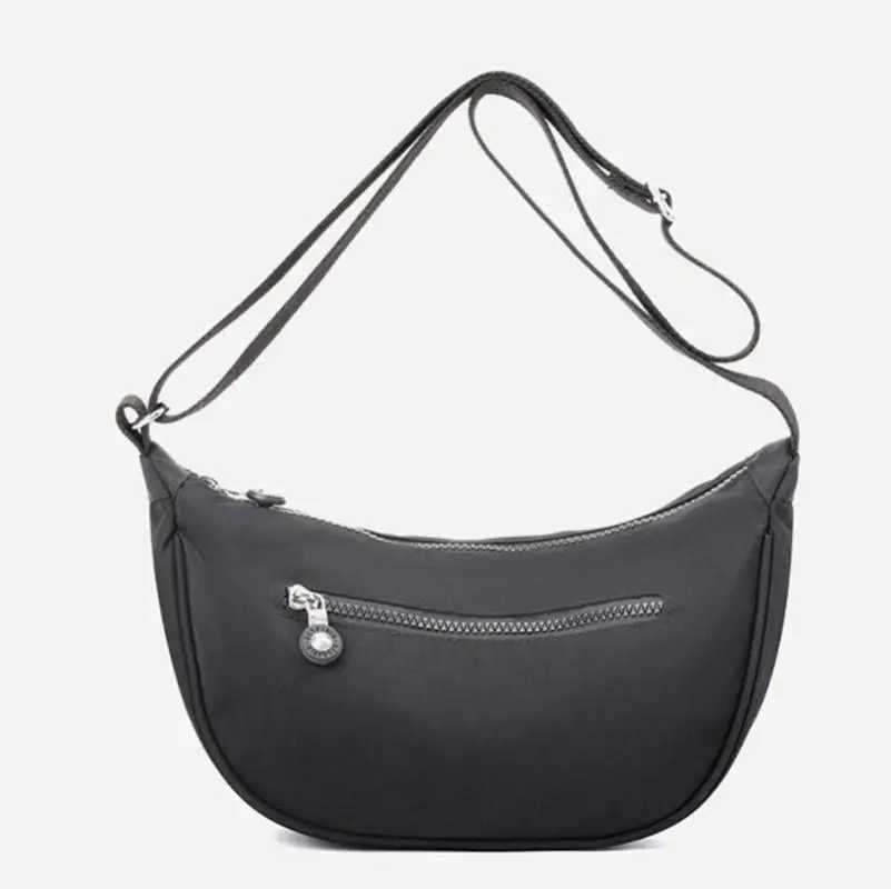 Casual nylon homeless cross bag suitable for womens half moon shoulder bag large capacity handbag womens daily travel shopping bag M241014