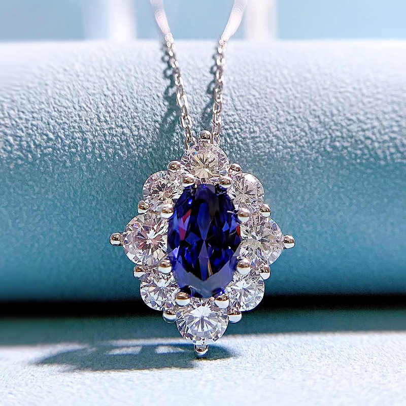 2024 Choucong Brand Flower Pendant Luxury Jewelry 925 Sterling Silver Fill OVal Cut Blue Sapphire CZ Diamond Gemstones Gorgeous Women Clavicle Necklac