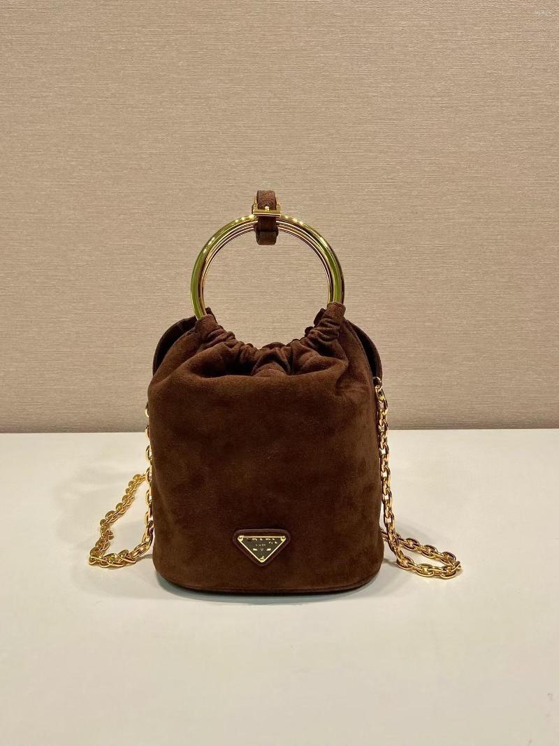 Drawstring 2024 Autumn And Winter Metallic Ring Frosted Lambskin Cyber Celebratory Bucket Bag fe5f