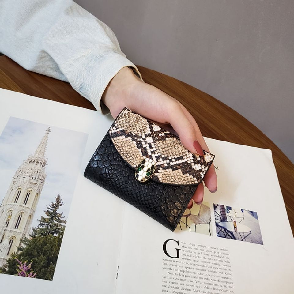 INS New Spliced Snake Pattern Leather Small Short Style Women's Wallet Fashion 30% Off Change Bag Tide New Free Delivery Designer Bag