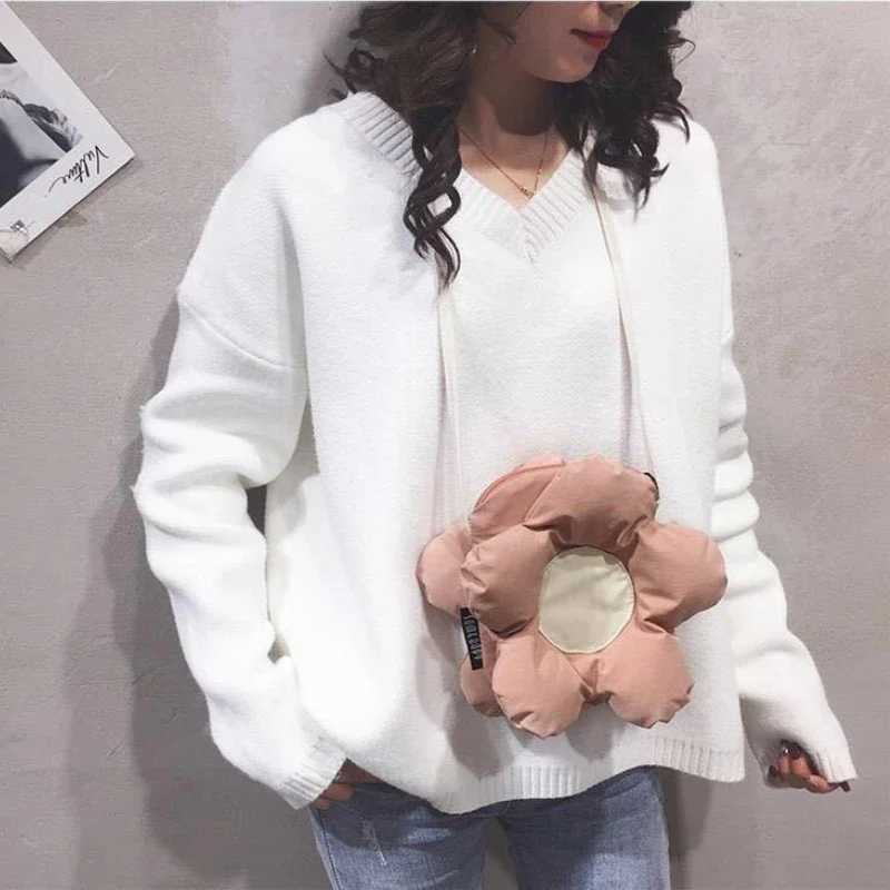 Cute Sunflower Shoulder Bag Womens Youth Fashion Flower shaped Soft Handbag Girls Cross Body Messenger Bag Womens Childrens Wallet M241014