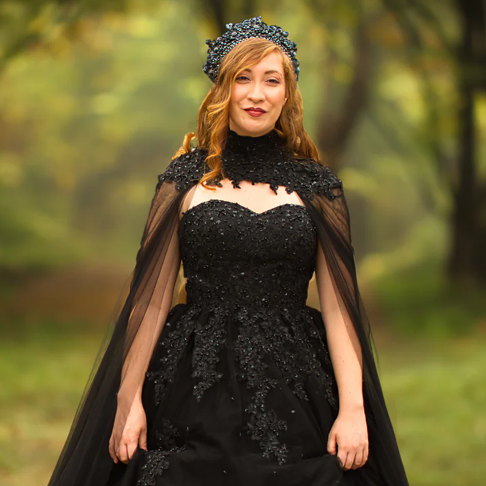 Vintage Black Gothic Wedding Dresses 2024 High Neck Wrap Cape Victorian Bustle Beaded Lace-Up Bride Gowns Vestidos De Noiva 6660312