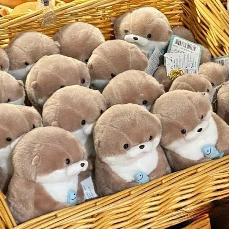 Cartoon cute otter holding fish plush doll with creative chain Kawaii keychain pendant jewelry school bag wallet charm Y241014